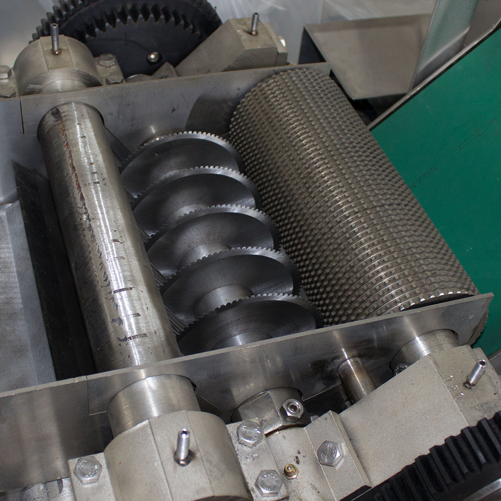 LG-240-二维切块机(滚刀式)